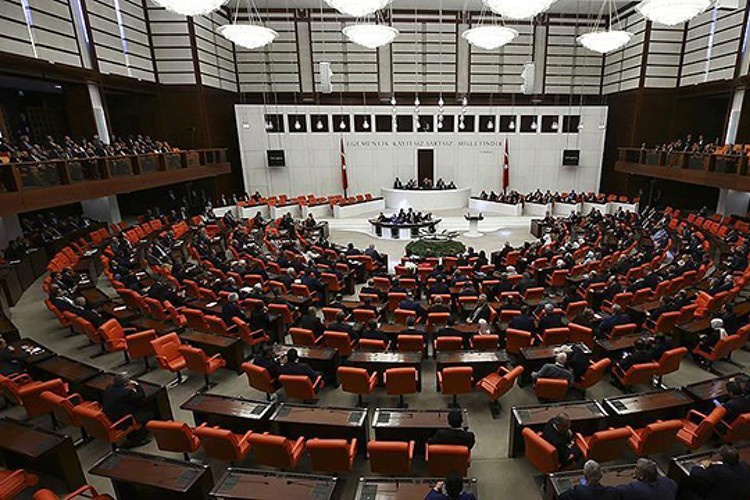 Meclis'te bu hafta emekli maaş artışı görüşülecek