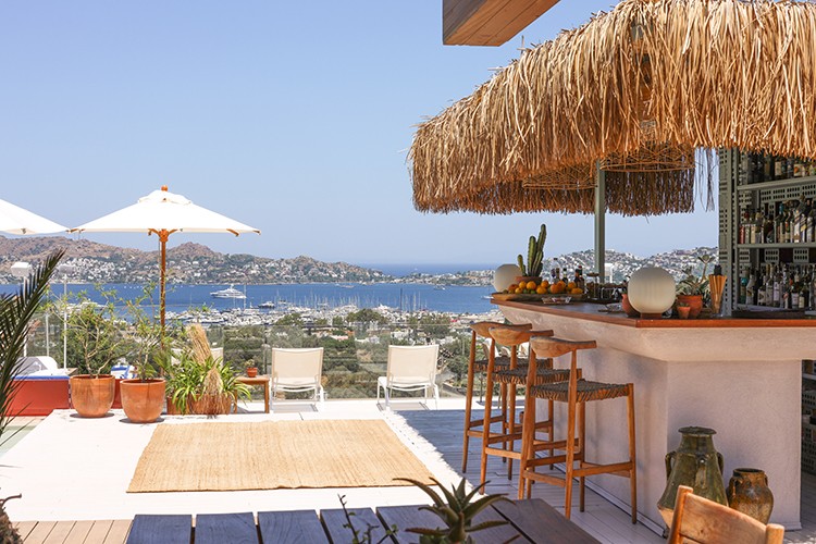 Tasarım, Doğa ve Lezzet Arasında Bir Konaklama Deneyimi