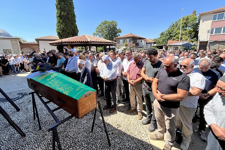 Arkadaşını silahla kazara öldürdüğü iddia edilen şüpheli tutuklandı