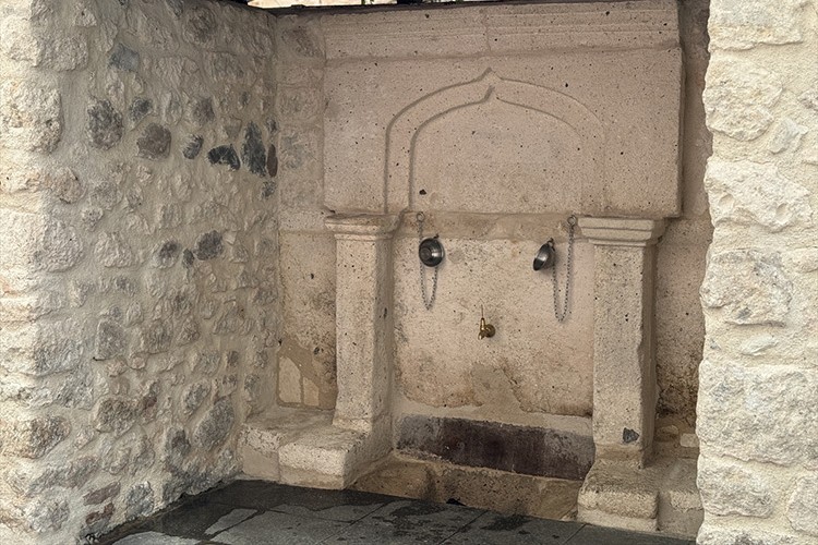 Balıkesir'deki 636 yıllık Osmanlı çeşmesi ihya edildi