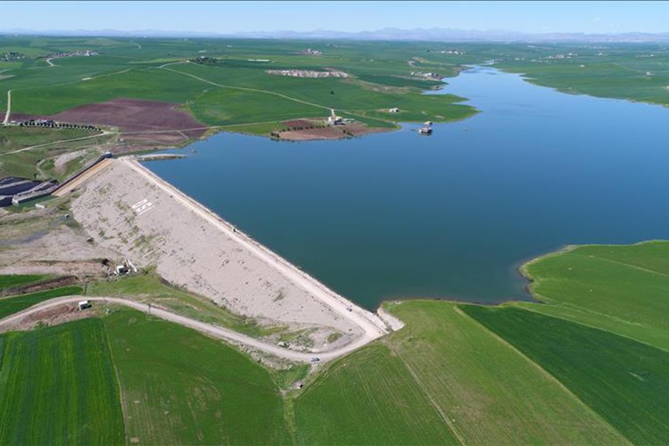 Çermik Kale Barajı'ndaki su tutma işlemi tamamlandı