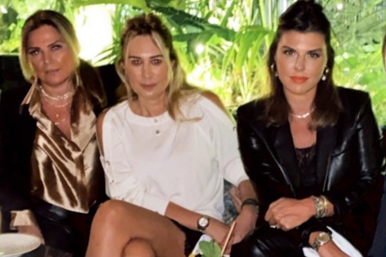 Soluğu Dubai'de aldı