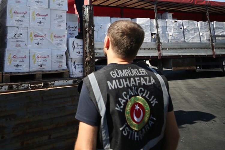 Gümrüklerde 7 ayda 41,7 milyar liralık kaçakçılık engellendi