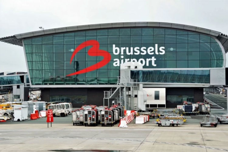 Brüksel'de bütün uçuşlar iptal edildi