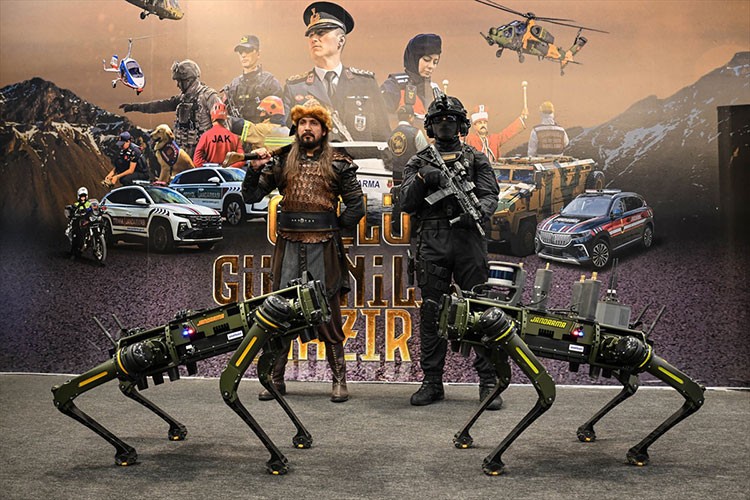 Sahada kullandığı teknolojilerle IDEF'te yer alıyor