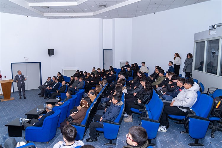 MSB 5'inci Ana Bakım Fabrika Müdürlüğü, kapılarını öğrencilere açtı