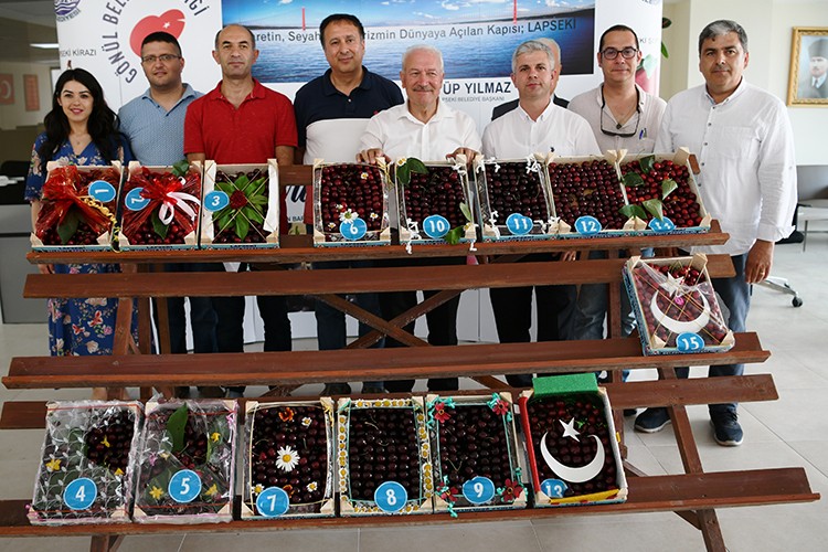 Bardağa sığmadılar