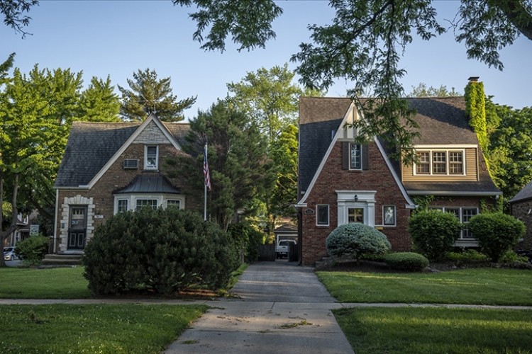 ABD'de bekleyen konut satışları haziranda beklentileri aştı