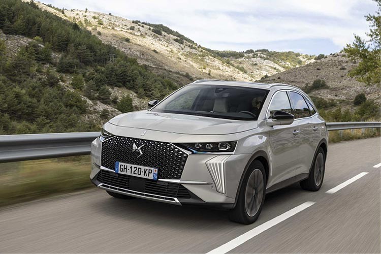 Yolculukta yani dönem DS 7'yle başlıyor