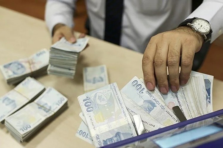 Bankaların kredi hacmi 9 trilyon 996,5 milyar lira oldu