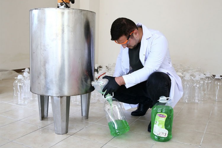 Genç kimyager deterjan imalatçısı oldu