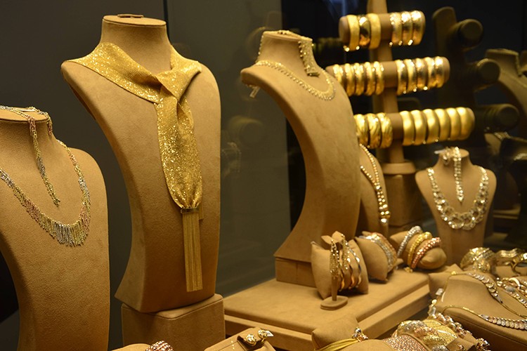 Kapalıçarşı'da altın