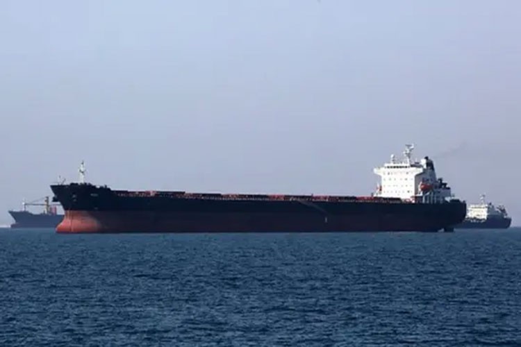 Hürmüz Boğazı'nda ateşkes sonrası gemi trafiği arttı