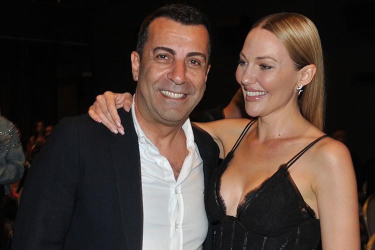 Emre Karayel gösterimden erken ayrıldı