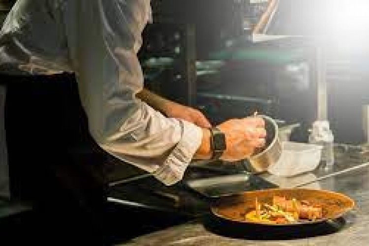 ÜSKÜDAR'DA MUTFAK SANATLARI AKADEMİSİ