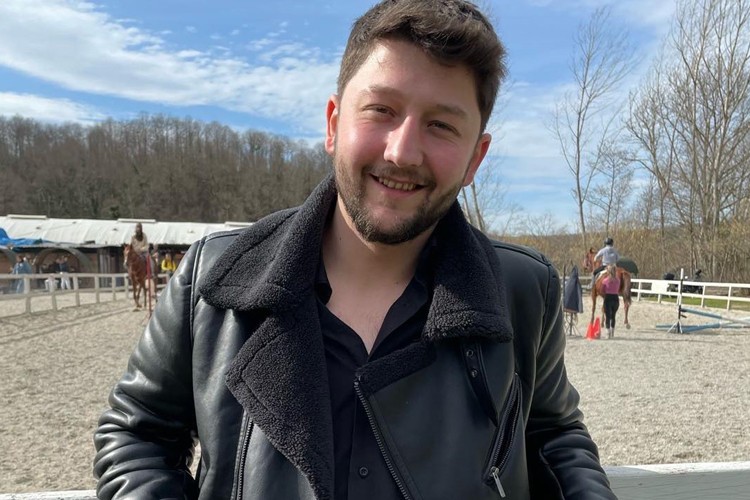 Eren Kuruca zirveye oynuyor