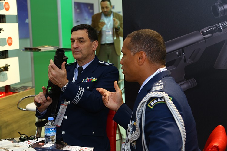 Savunmada ilk hibrit buluşma