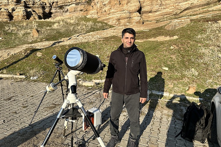 Uzay meraklıları Van Gölü kıyısında