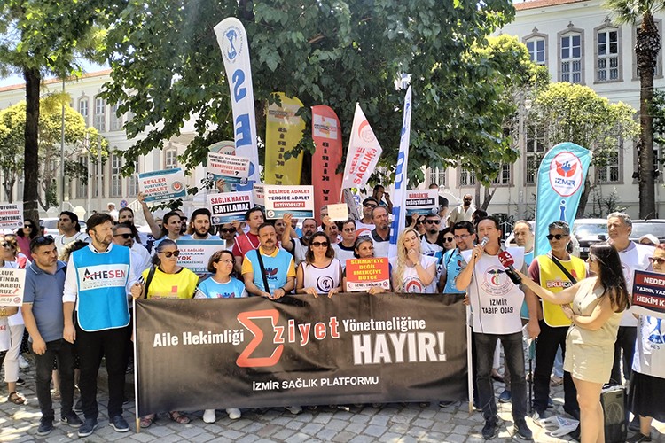 Aile hekimliği çalışanlarından İzmir'de tepki