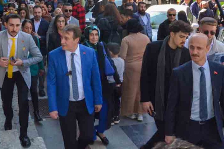 DEMİRCİ'DEN FATİH CADDESİ ÇIKARMASI