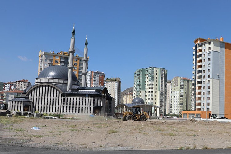 Etkinlik parkı ve çayırı hayırlı olsun