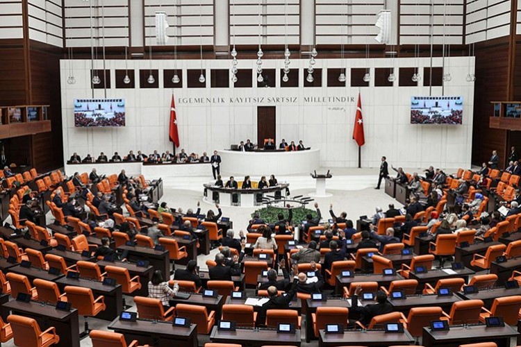 Meclis'te verilen ara 28 Şubat'a kadar uzatıldı