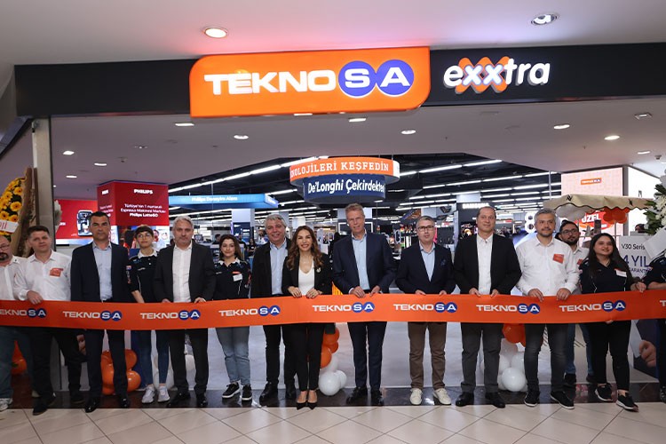 Teknosa, İstanbul'daki iki mağazasını daha dijitalleştirdi