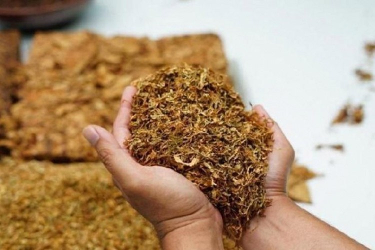 Tütün mamullerinde vergiler artırıldı