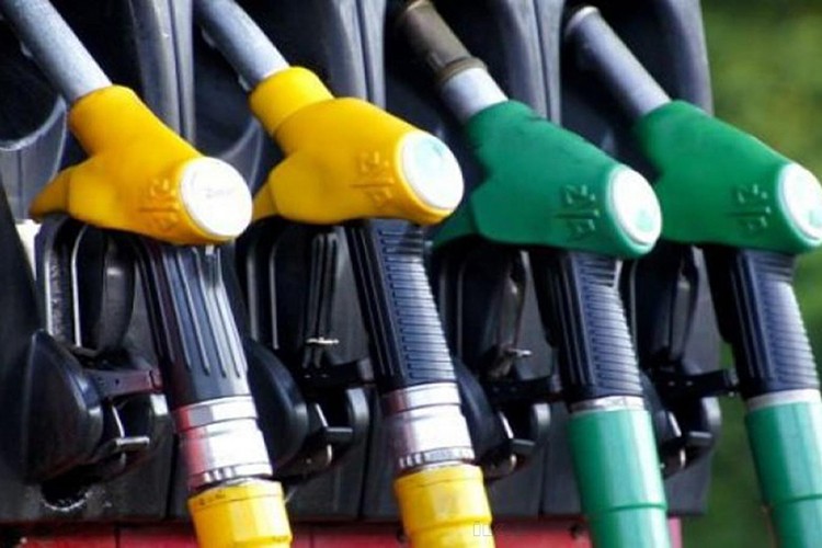 Motorin ve benzine zam