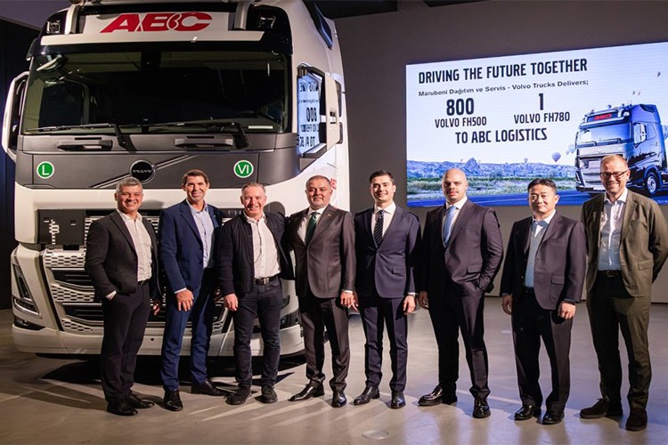 Volvo Trucks'tan ABC Lojistik'e dev teslimat
