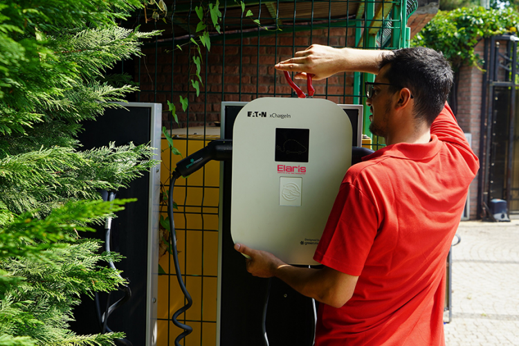 Türkiye'de elektrikli araç şarj istasyonu sayısı 2 kat arttı
