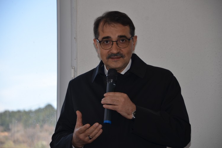 "Hava yolu halkın yolu"