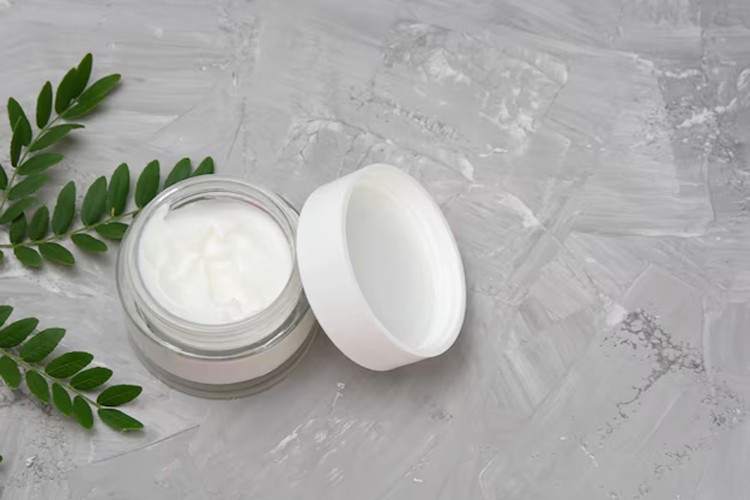 Kış aylarında cildi içten destekleyen kozmetik ürünlere talep artıyor