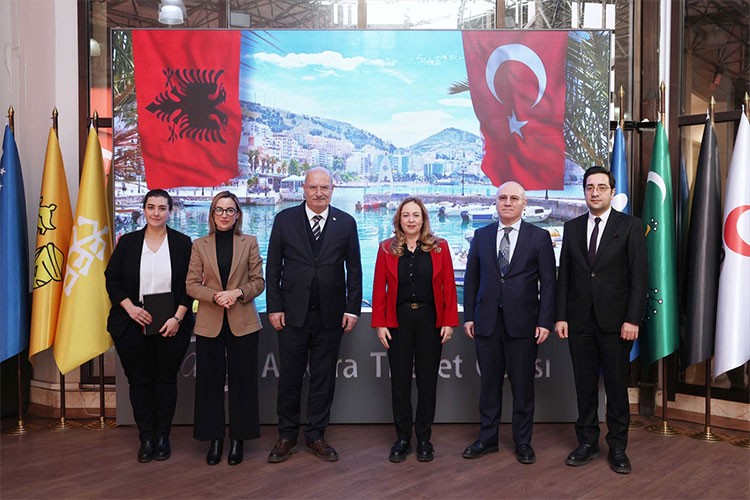 Arnavutluk Elçisi Kadzadej, ATO Başkanı Baran'ı ziyaret etti