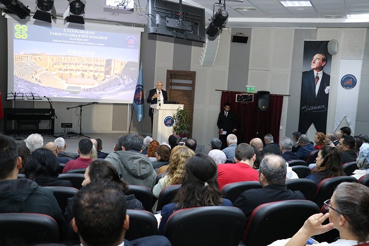 Antalya'da "5. Uluslararası Tarım ve Gıda Etiği Kongresi" başladı