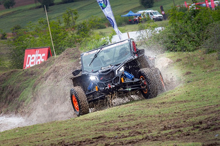 Offroad sezonu Vezirköprü'de sürüyor
