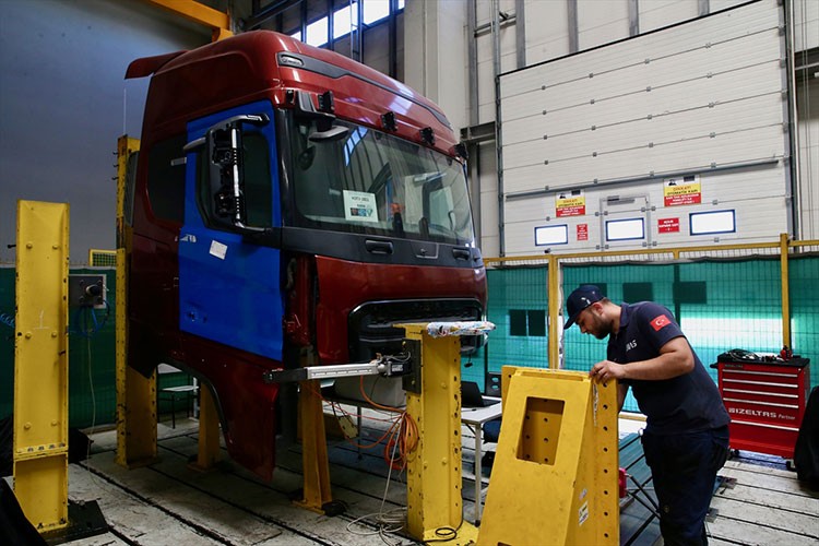 Otomotiv test merkezi firmaların hizmetinde