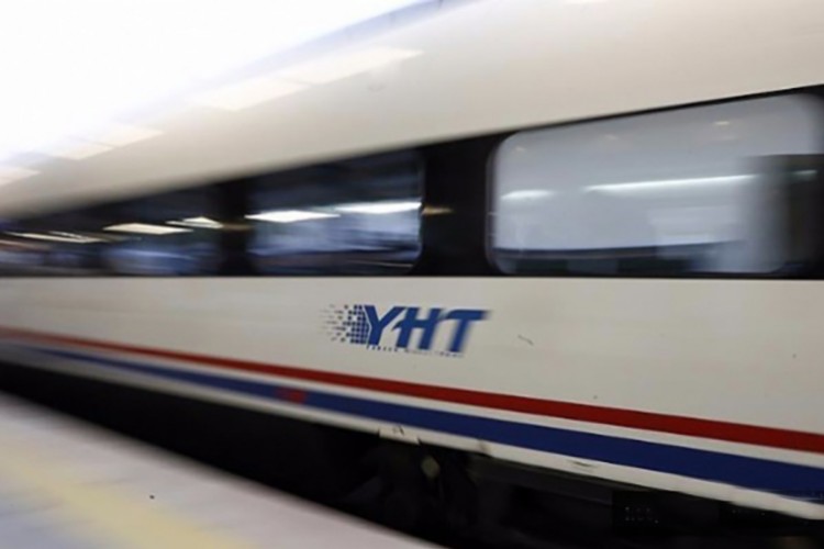 Tren seferlerine yağmur engeli