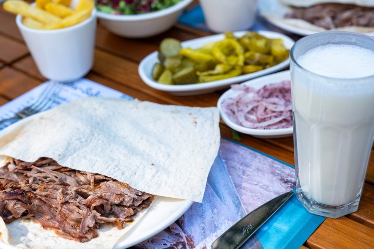 Tatar Salim Döner Lokantası lezzet rotasına Caddebostan'ı da ekledi