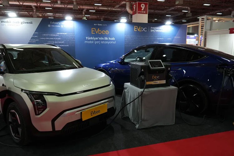 Elektrikli araçlar birbirini şarj edebilecek