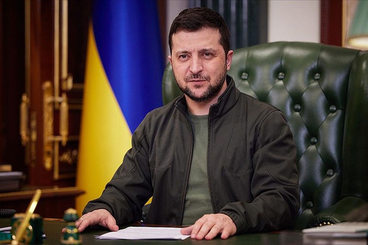 Zelenskiy: "F-16'lar Ukrayna'da"