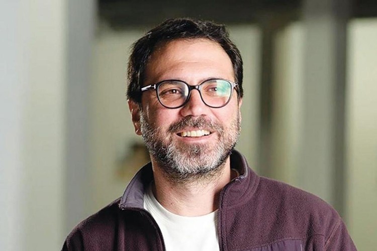 Roma Kulübü, Dr. Uygar Özesmi'yi üyeliğe davet etti
