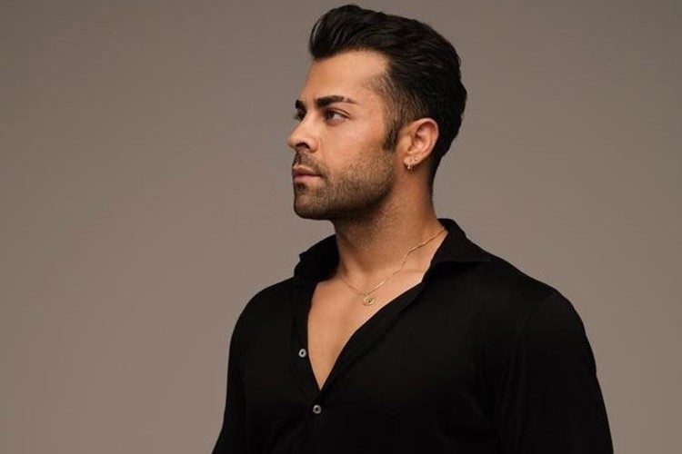 Mehmet Uslu'dan Yepyeni Tekli