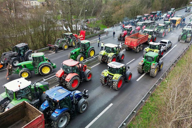 Fransız çiftçiler, 18 Kasım'dan itibaren sokağa inecek
