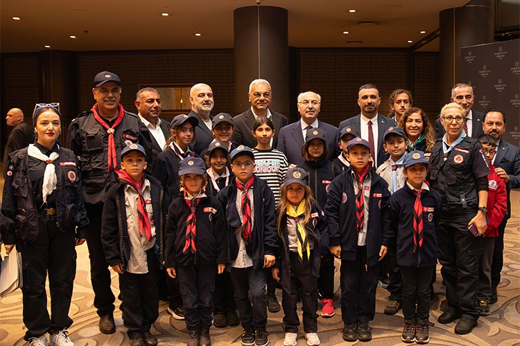 Dünya Çocukları Karnaval'da