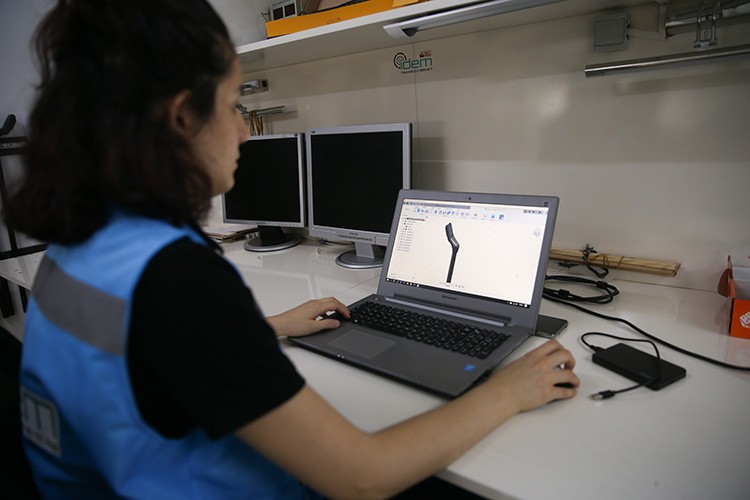 Yerin altını üstüne getiriyor