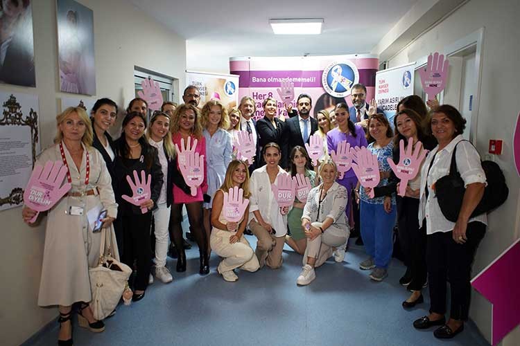 Meme kanserinde farkındalık ayı