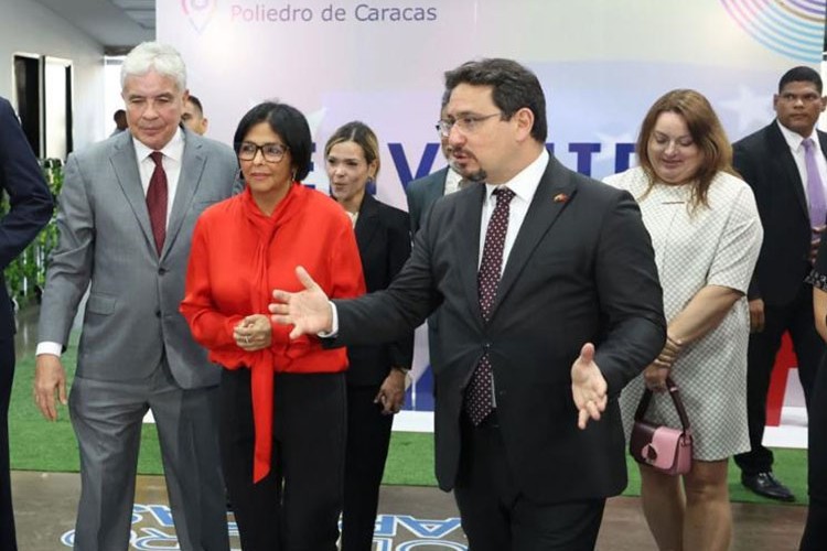 Venezuela'da "Türk İhraç Ürünleri Fuarı" açıldı