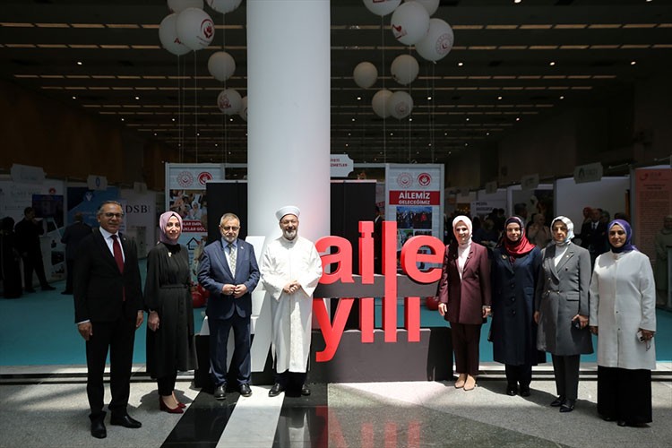 "Aile Şirketlerinde Sürdürülebilirlik ve Aile Anayasası Paneli"