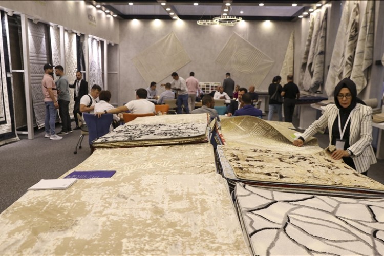 Gaziantep Halı Fuarı kapılarını ziyaretçilere açtı